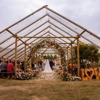 Casamento em Capela de Cristal 